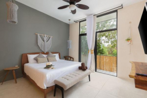 Luxurious 3BR Apt with wonferful shared pool and lounge area